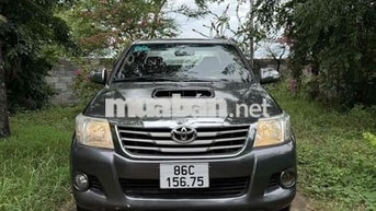 Toyota Hilux 2012 3.0G 4x4 MT - 300 km