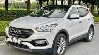 Hyundai Santa Fe 2017 2.2 AT 4WD - 57000 km