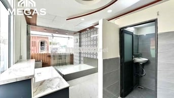 CĂN HỘ BAN CÔNG RIÊNG SẴN NỘI THẤT NEW 100%