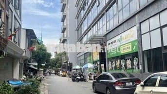 Nhà mặt phố ,diện tích 50m, 2 phòng ngủ ,nhà 3 tầng ,dài 9,6,rộng 5,2,
