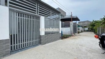 Bán gấp căn nhà ở Đ. Lê Thị Sắc , Tân Phú Trung 116,6m2 SHR giá 910tr