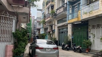 XE HƠI CÁCH NHÀ VÀI CĂN - 5 TẦNG BTCT - 6 PN - LÔ GÓC KO LỘ GIỚI