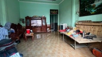 cần tiền nên bán căn nhà ở Tân Hiệp, Hóc Môn, 92m2 giá chỉ 920tr,shr