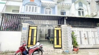 Bán nhà sân ôtô tải đường xe tải thuộc TP HCM