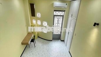 căn hộ duplex ban công mới full nội thất