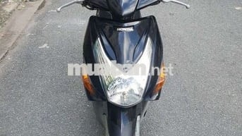 Click đời 2011 chính chủ máy êm zin đủ chức năng