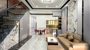 NHÀ BÌNH THẠNH CHỈ 4 TỶ 350 NGAY TRẦN BÌNH TRỌNG ĐANG CHO THUÊ 18TR