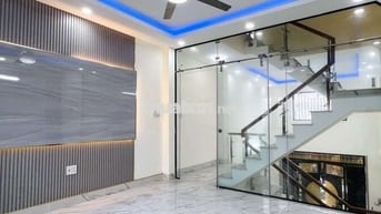 Nhà 5 Tầng Khu VIP Đường 10m Sát Trần Thị Hè Q12, Xe Hơi Ngủ Trong Nhà