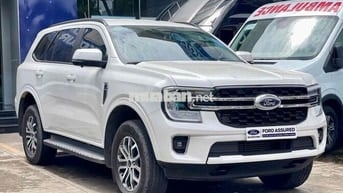 Ford Everest 2024 Ambiente 2.0L 4x2 AT - 12000 km