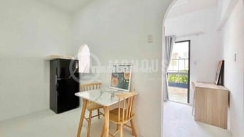 1PN BAN CÔNG FULL NỘI THẤT MỚI MGR NHÀ THOÁNG HẺM XE HƠI TRỐNG SẴN