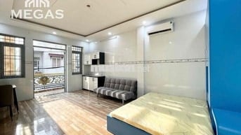 1 PN ban công sân vườn - Cửa sổ ngay ngã 4 bốn xã