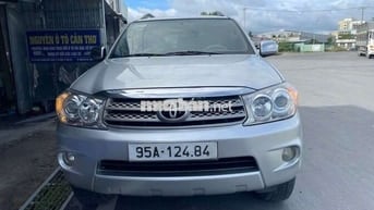 Fortuner máy dầu đk 2010