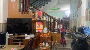 NHÀ HẺM XE HƠI ĐƯỜNG HOÀNG HOA THÁM QUẬN PHÚ NHUẬN