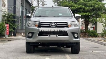 Toyota Hilux 2019 2.4E 4x2 MT - 180000 km