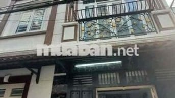 Cho thuê nhà Phú Nhuận 4 PN nguyên căn