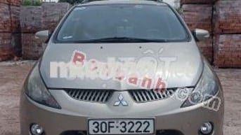 Grandis sảm xuất 2006 . odo hơn 15v