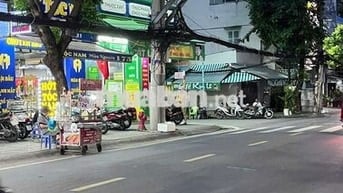 Kẹt tiền cần bán gấp căn nhà thuộc đường âu dương lân p3 q8 hẻm rộng