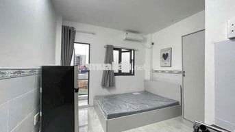 khai trương phòng ban công gần KCX, UFM