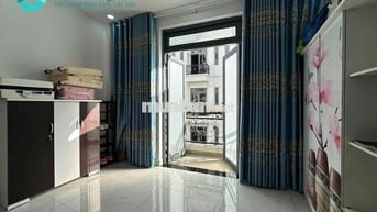 Phòng Trọ Giá Rẻ Ban Công Ngay Nguyễn Tất Thành Chỉ mất 5 Phút đi xe