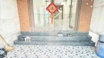 CHO THUÊ NHÀ MẶT TIỀN NGUYỄN ĐỆ