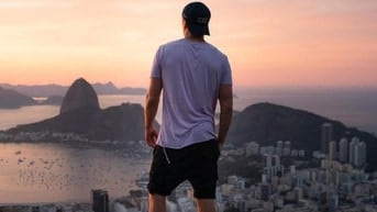 Anh tên Phong. Đấm lưng, bóp vai, xoa đầu 100k/ 2 giờ