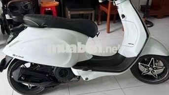 cần bán vespa 2015 xe đẹp ko 1 vết trầy 27tr.xe ở