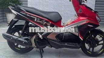 Kẹt tiền bán xe Air Blade