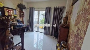 Bán gấp nhà 65m2, 3 tầng Btct, 4pn, nhỉnh 8tỷ, đường 1041, Quận 7.