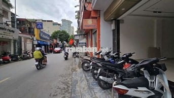 Mặt phố 59m ,5 tầng ,mt 4.5m, thang máy ,kd phố Nguyễn Đức cảnh