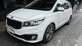 Kia Sedona 2018 2.2 DATH - 100000 km