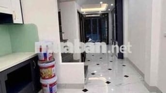 Bán gấp nhà 5 tầng Giáp Nhị-Hoàng Mai, DT 34m2, 6 phòng ngủ.