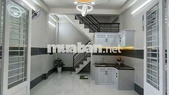 Nhà bán 4m × 5m lầu 2p ngu 1wc