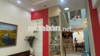 Cho thuê nhà Nguyên Căn Trương Đăng Quế Gần Chợ Hoàng Hoa Thám