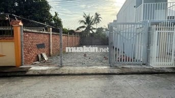 Bán đất mặt tiền DT :147.7m2 có thổ cư tại đường Thiên Hộ Dương