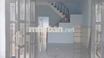 Cho thuê nhà nguyên căn giá cả hợp lý . Ưu tiên hộ gia đình ở lâu dài