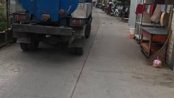 Nhà cấp 4 hẻm xe hơi gần ngã tư Nguyễn Thị Thập Quận 7. 6,4*20 hơn 8 t