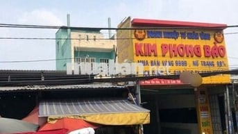 Cho thuê nhà 5x20 mặt tiền Phan Văn Hớn, nằm giữa chợ Đại Hải, XTT, HM