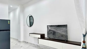 Cho thuê căn hộ mới xây 100%, nội thất cao cấp 65m2