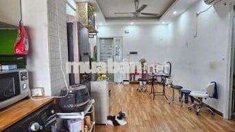 Bán căn hộ toà A6D Nam Trung Yên, 50m2, 2N, 1K, 1WC, giá 4.25 tỷ