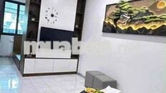 Bán nhà 2.58 tỷ sổ đỏ 20/50m2 nhà đẹp tầng 2 tập thể dệt 8/3 HBT - Vị