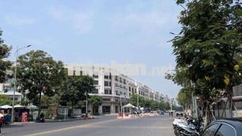 BÁN NHÀ GẦN KĐT VẠN PHÚC. CÁCH ĐINH THỊ THI 20M. CẠNH QUỐC LỘ 13 HBP