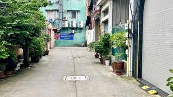 Cho thuê nhà nguyên căn Hẻm 78 An Dương Vương, Quận 5, sát chợ An Đông