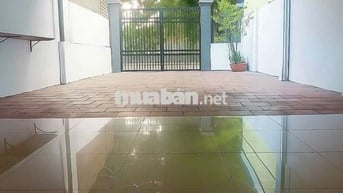 CHO THUÊ NHÀ NGUYÊN CĂN MẶT TIỀN – ĐỐI DIỆN TRƯỜNG CẤP 2 THUẬN GIAO