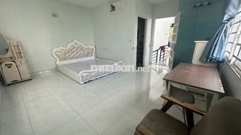 Cho Thuê Phòng Tầng 1 Và Tầng 2 , Lối Đi Riêng ,  Ưu Tiên Sinh Viên