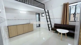 PHÒNG CÓ GÁC FULL NỘI THẤT CỬA SỔ LỚN Ở BÌNH THẠNH GIÁP QUẬN PHÚ NHUẬN