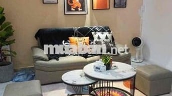 Bán nhà tập thể phố Lê Duẩn nhà đẹp 2 thoáng ở ngay 60m tầng 2 giá 2.1