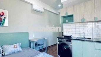 BÌNH THẠNH- BAN CÔNG SIÊU ĐẸP THANG MÁY- GẦN CHỢ BÀ CHIỂU, HUTECH, HIU