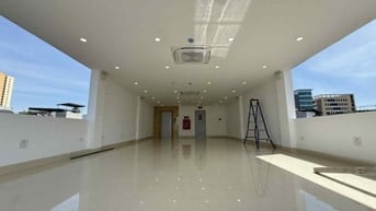 Bán nhà Nguyễn Ngọc Nại, 9 tầng, 105m2, có hầm, vỉa hè, ô tô 2 chiều