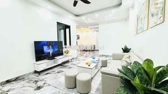 NGỌC LÂM - 6 TẦNG THANG MÁY - FULL NỘI THẤT - NGÕ Ô TÔ.
