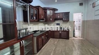 Nhà cho thuê nguyên căn 2 lầu hẻm xe hơi